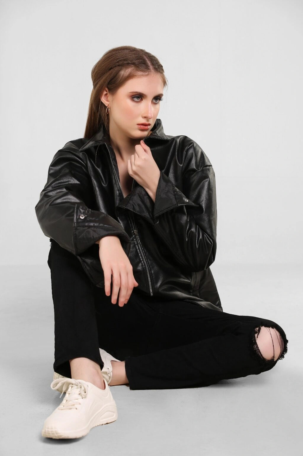 Women’s Black Faux Leather Oversized Jacket – Minimal Streetwear Zip-Up PU Leather Jacket